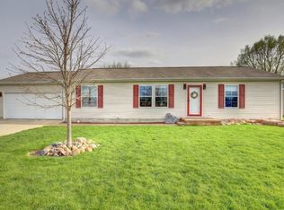 601 W Rhodes St, Thomasboro, IL 61878