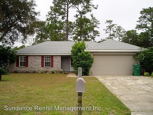 1st image of 102 Meadow Woods Ln