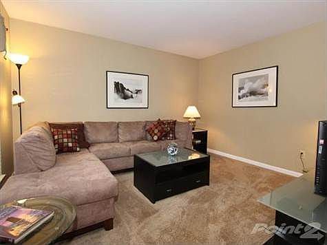 4th image of 9 Lake Park Dr