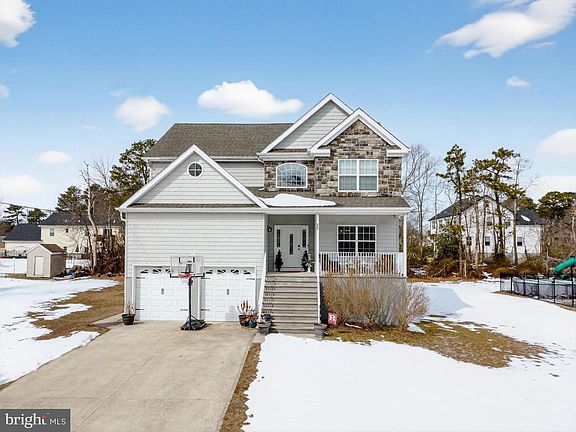 2nd image of 95 Savannah Rd