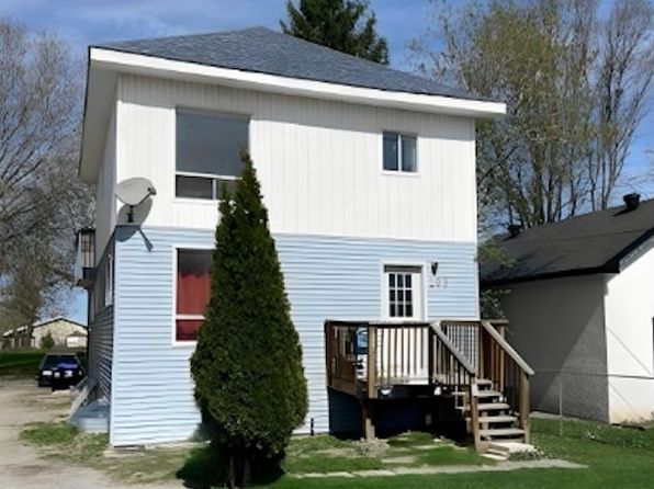 203 George St, Midland, ON L4R 2W3