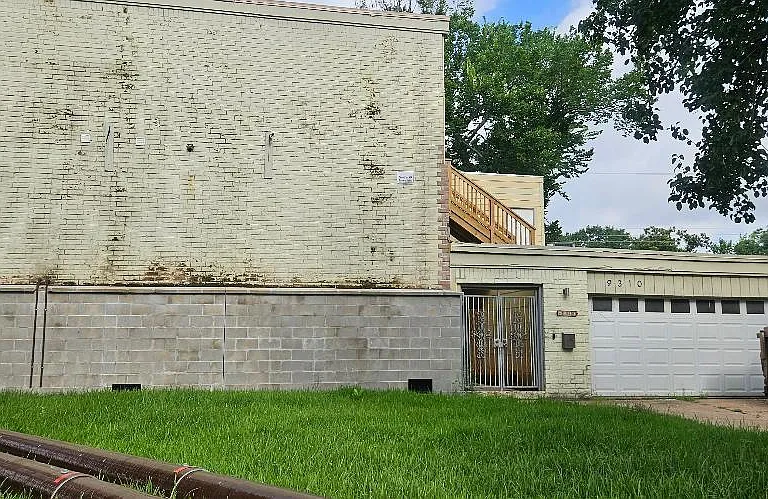 9310 Lugary Dr — Photo 20