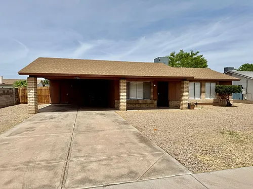 8544 W Lawrence Ln Photo 1