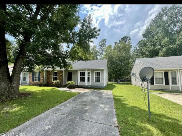2103 Rolling Ridge Dr #1, Midway Park, NC 28544