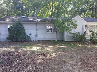 128 Forest Dr, Lakewood, NJ