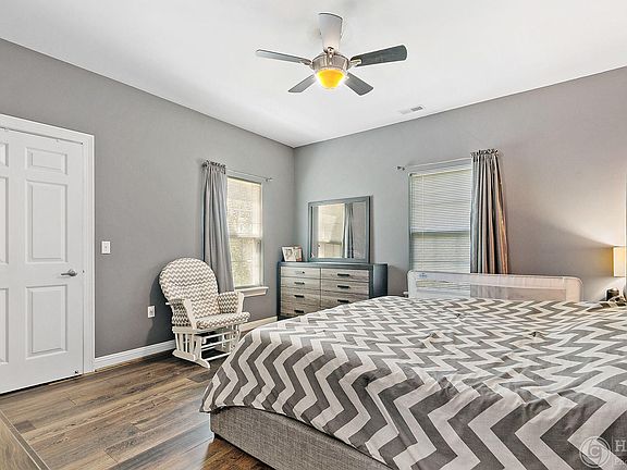 4th image of 2258 W Vista Bella Dr #202