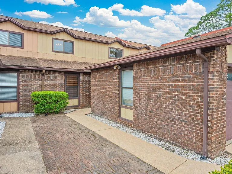 39 Hidden Cove Cir — Photo 29
