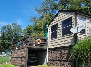 129 Brandy Ln, Addison, PA 15411