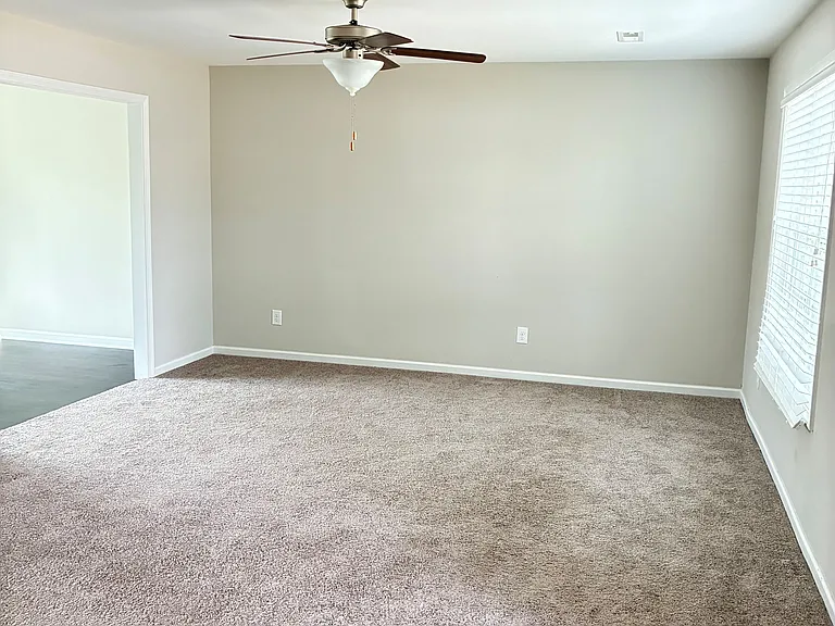 4000 Saxby Ln NW — Photo 8