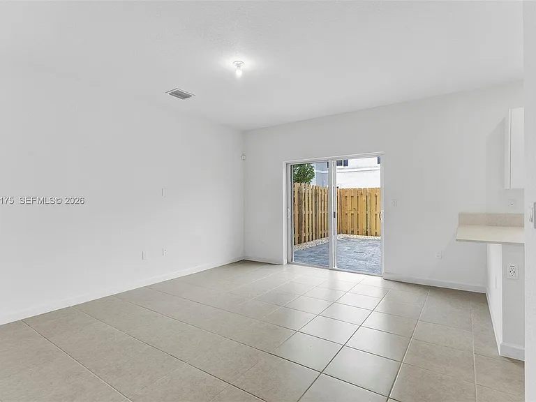 11925 NW 46th St — Photo 30