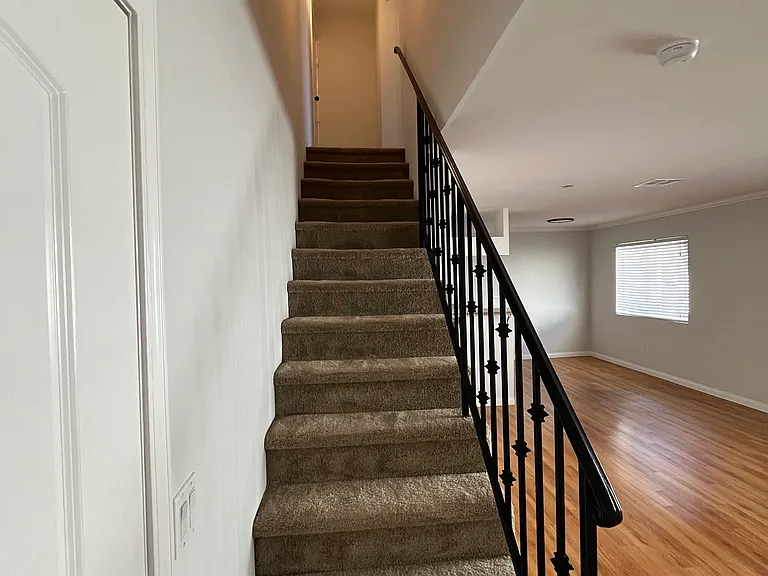10943 Fruitland Dr #6 — Photo 4