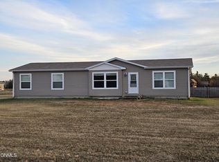 11126 31p St SW, Dickinson, ND 58601