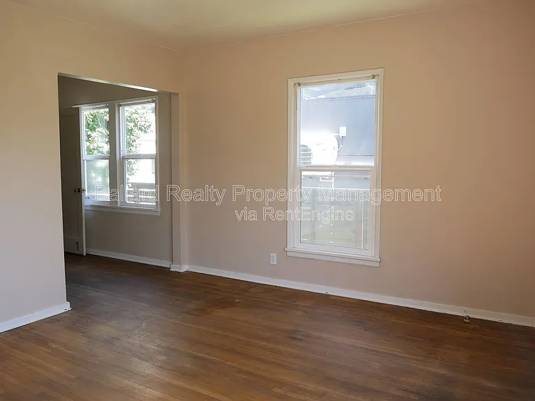 1406 NW 61st St — Photo 3