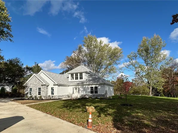 1003 Taylor Ln, Pittsburgh, PA 15237