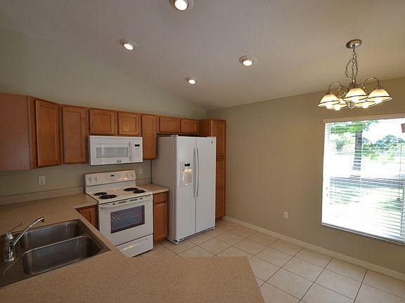 5th image of 3797 Covington Ln