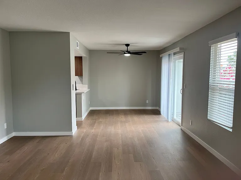 Corona Pointe Resort — Photo 128