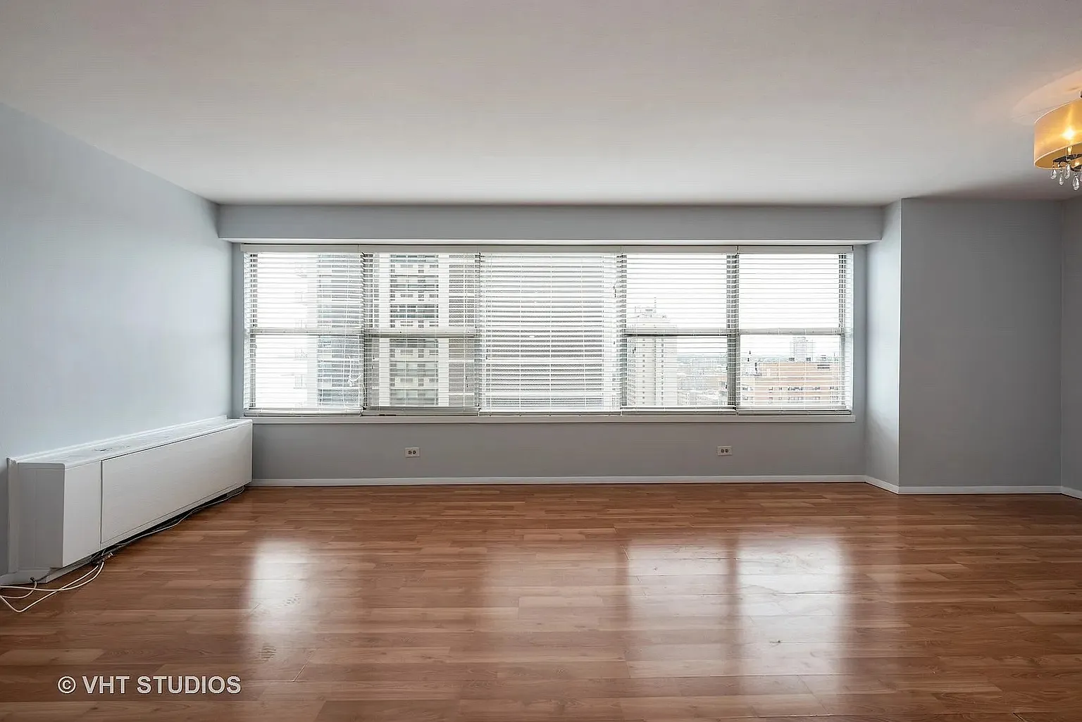 1 bed, 900 sqft, $1,800 — Photo 3