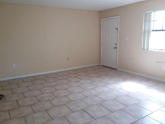 3rd image of 204 Pine Tulip Ct APT 202