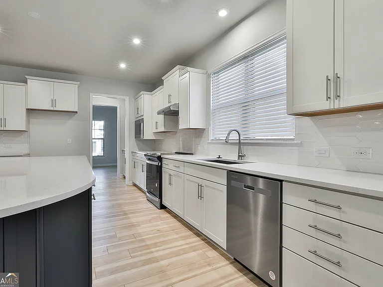 148 Soundview Trce — Photo 18