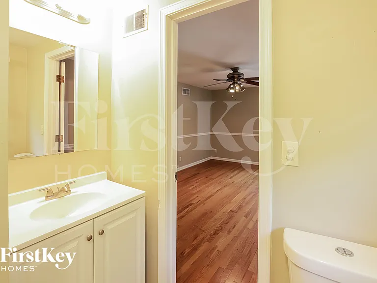 8408 W 89th St — Photo 10