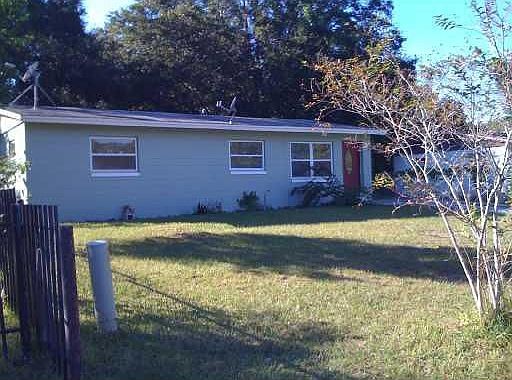 1st image of 100 S Aurora Dr