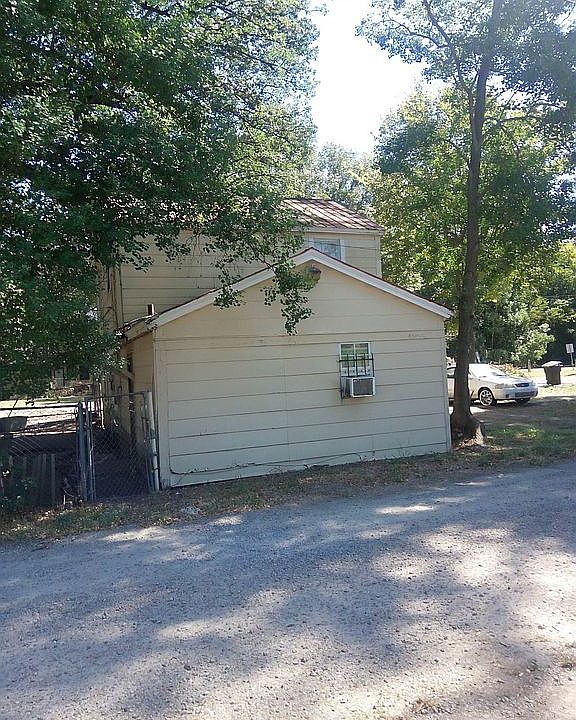 422 Manilla St, Greenville, MS 38701 Zillow