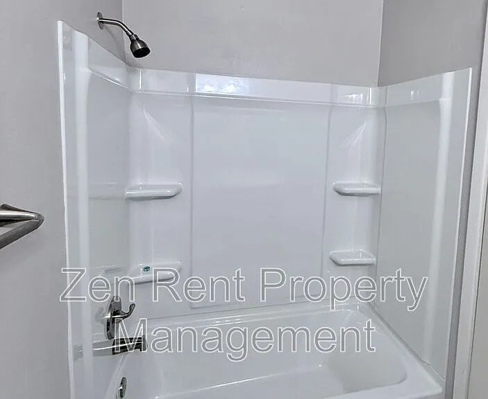 44 S Williams St #15 — Photo 13