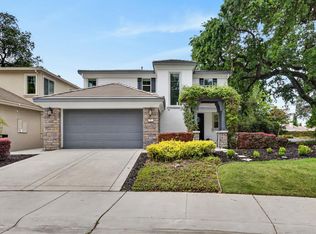 7 Triumph Ct, Sacramento, CA 95831