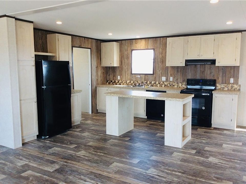 1st image of 270 Alma Ln