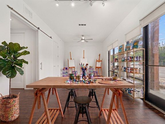 4th image of 4801 Springdale Rd #1005