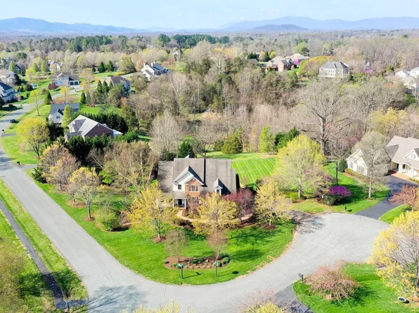 820 Carlyle Pl, Charlottesville, VA 22903