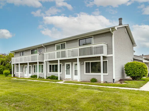 17490 W Chestnut Ln #10D, Gurnee, IL 60031