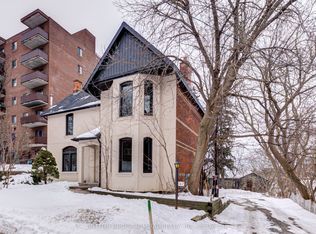 167 Collier St #3, Barrie, ON L4M 1H6