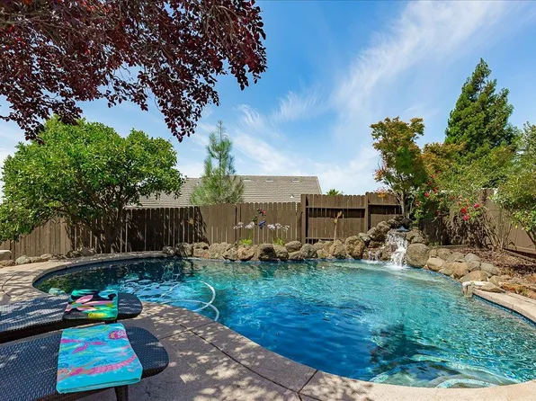 3140 Woodleigh Ln, Cameron Park, CA 95682