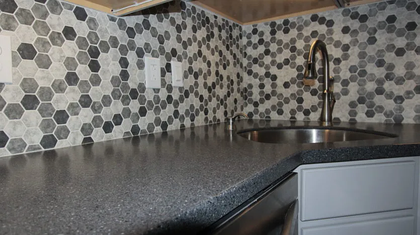 2 bed, 750 sqft, $1,750 — Photo 2