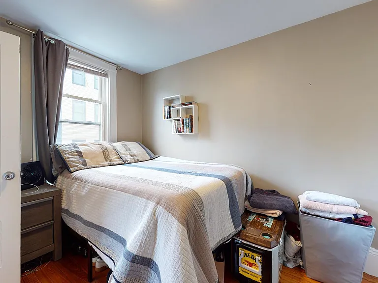 38 Vinton St #2 — Photo 6