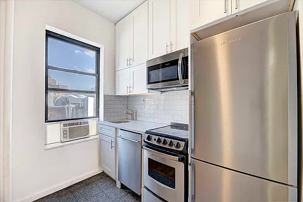 Rented by REAL New York | media 14