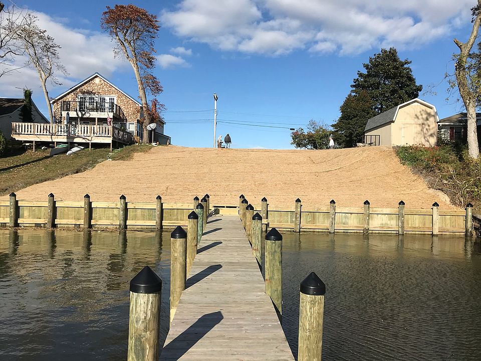 2nd image of 31314 River Road Riverdale