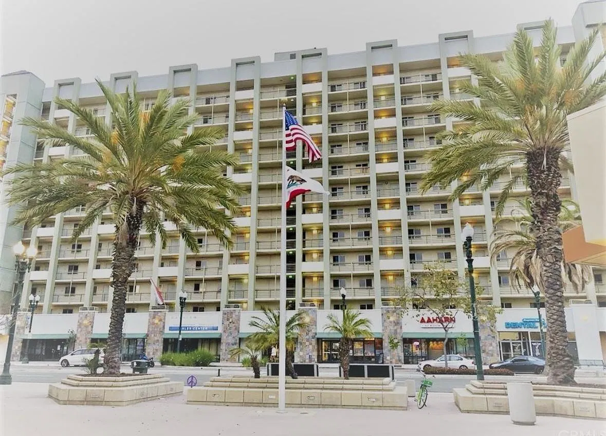 1 bed, 500 sqft, $1,900 — Photo 2