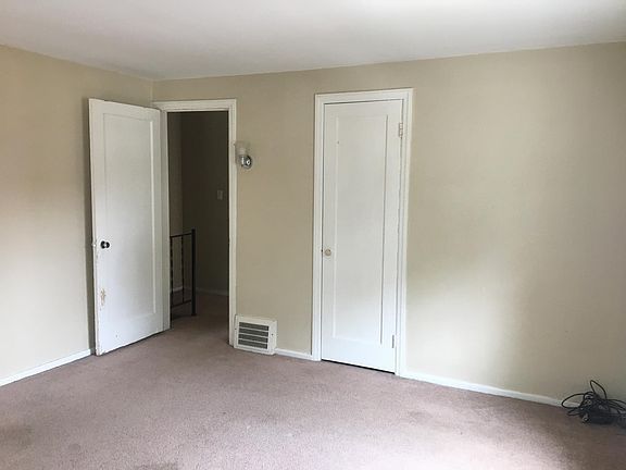 5th image of 14206 Gramatan Ave