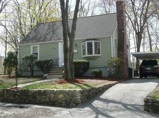 4 Tennyson Rd, Reading, MA 01867