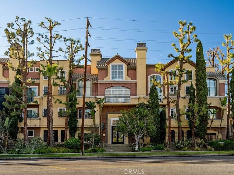 7037 La Tijera Blvd #C101 — Photo 33