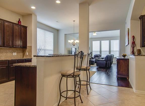5th image of 1216 Wheatear Dr