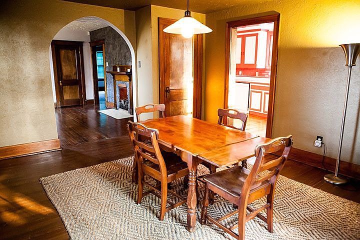 2630 Broadway Dining Room