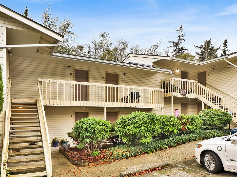 2303 Taylor Ave