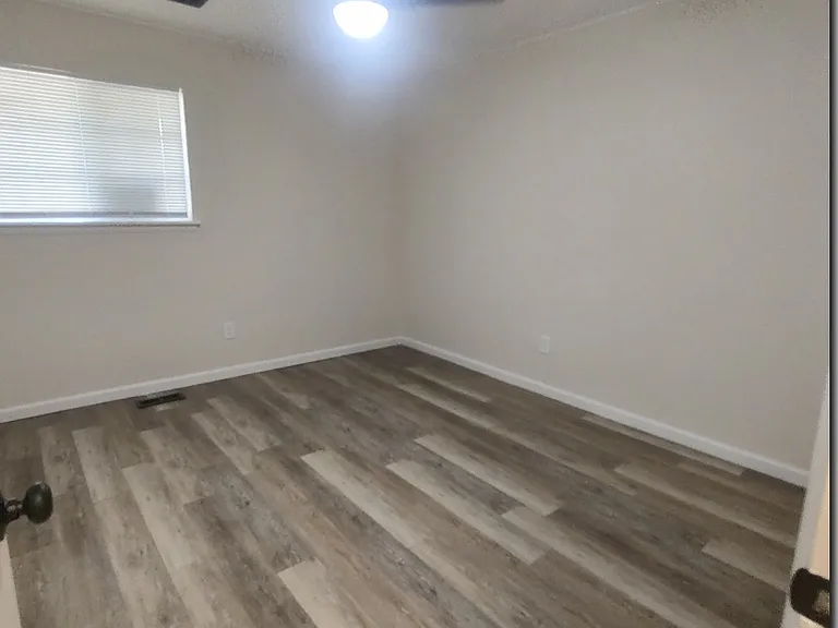 6023 S Madison Ave — Photo 12