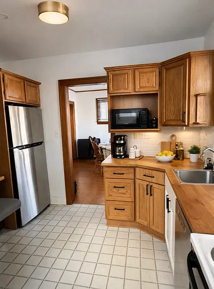 815 Dewey Ave — Photo 4