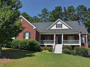 4206 Pine Hill Dr, Loganville, GA