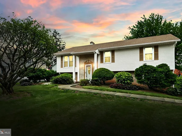 2320 Basswood Rd, York, PA 17408