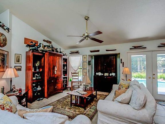 5th image of 16750 Beauclaire Ct